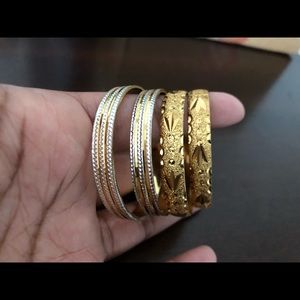 Little girls Indian bangles like new
